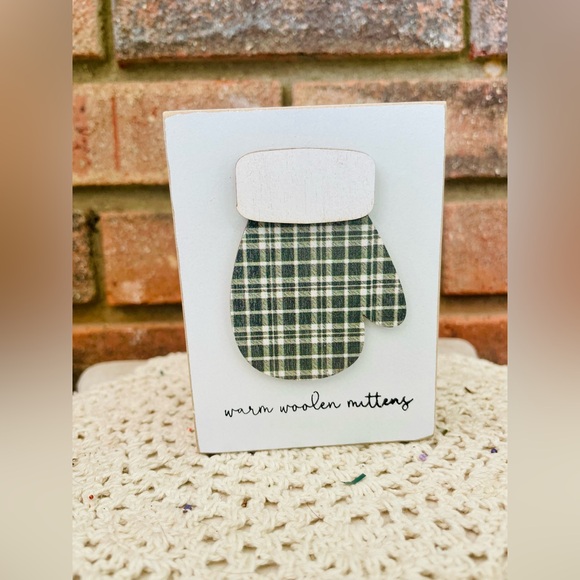 *Warm Woolen Mittens Block - Picture 3 of 11